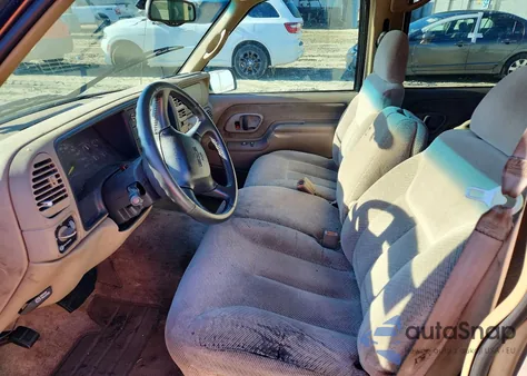 1999 GMC Suburban from USA, damaged, VIN 3GKFK16R0XG523920